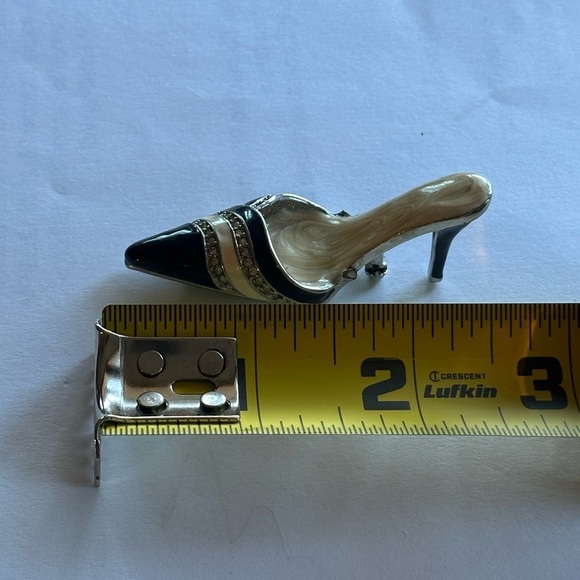 Brooch Navy and cream enamel rhinestone brooch -High Heel Shoe - Picture 7 of 8